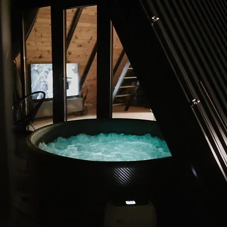 Pinery A-frame House Chalet *