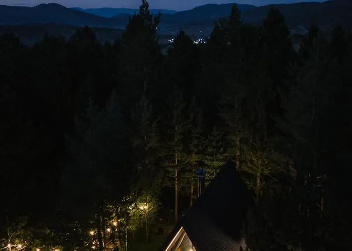 Pinery A-frame House Chalet *